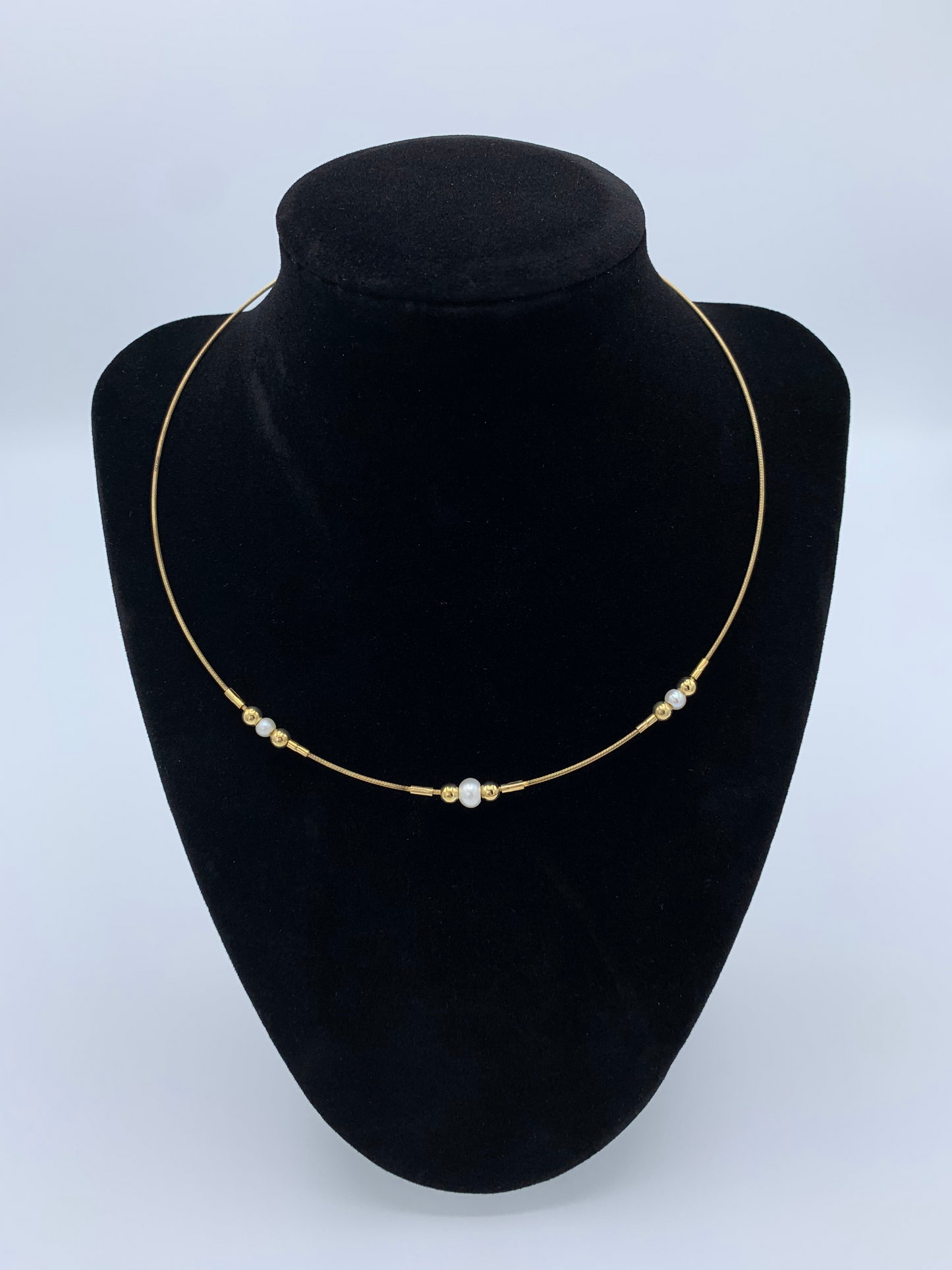 14K Yellow Gold Choker Necklace with Three Fresh Water Pearls