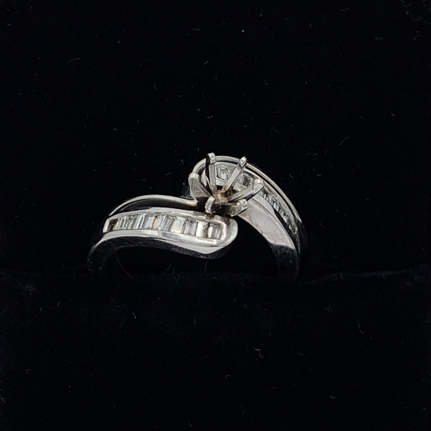 14K White Gold Semi-Mount Wedding Set
