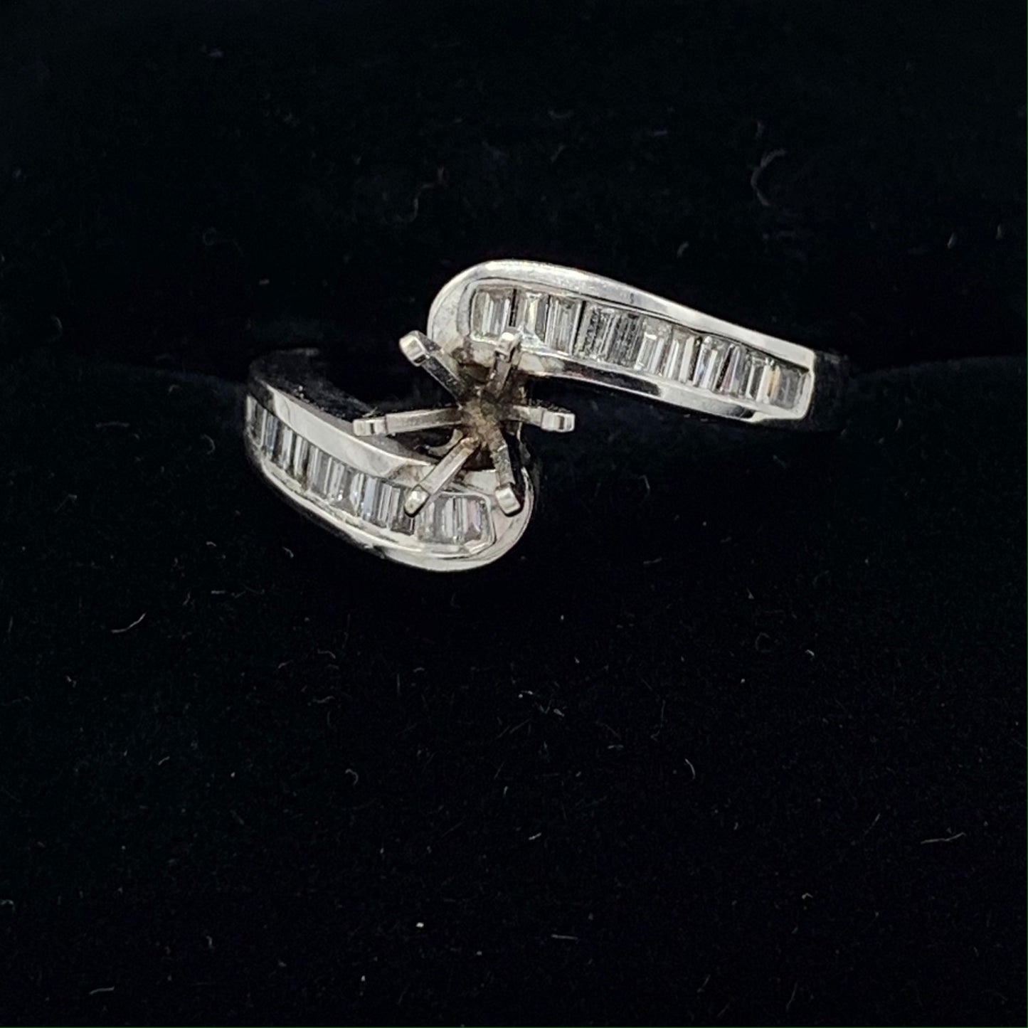 14K White Gold Semi-Mount Wedding Set