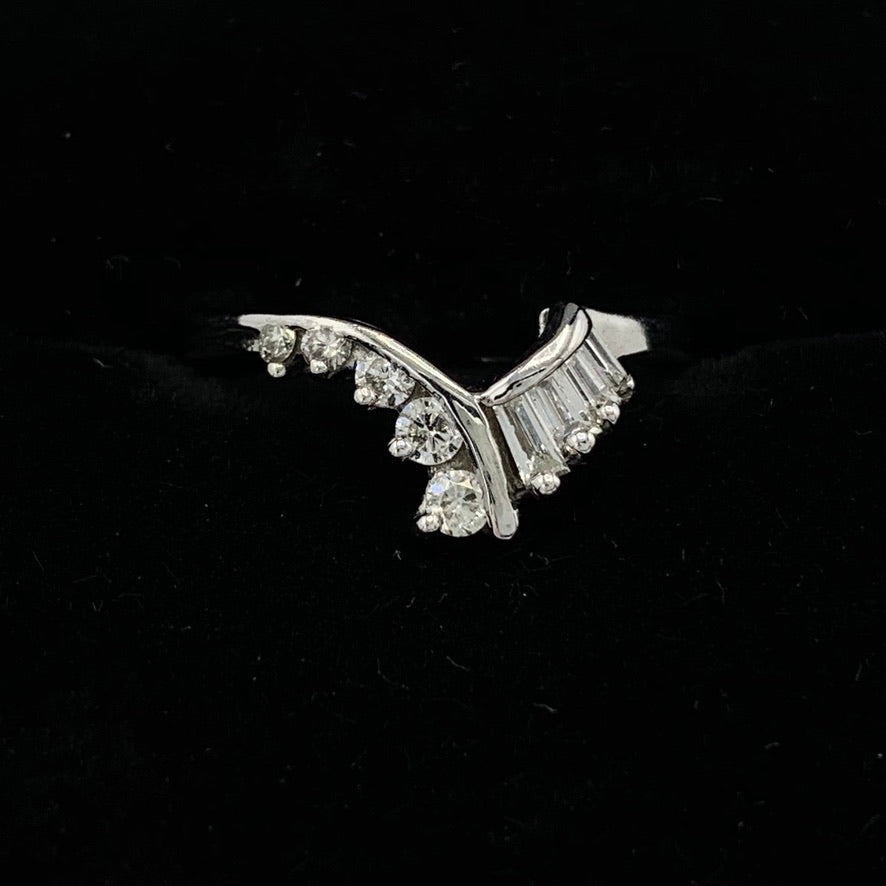 14K White Gold Semi-Mount Round and Baguette Diamond Wedding Set