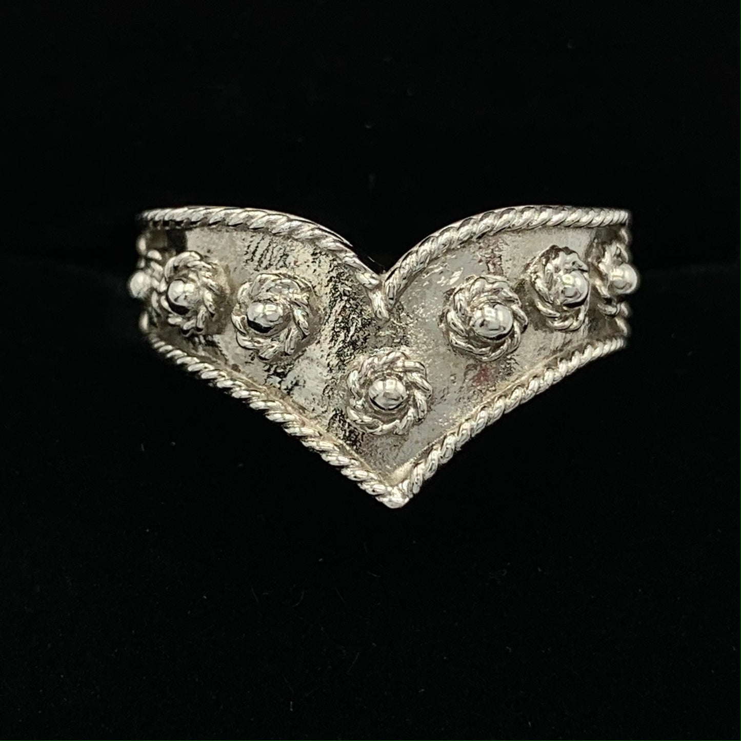 14K White Gold Wedding Band with Arch and Rope Border Design