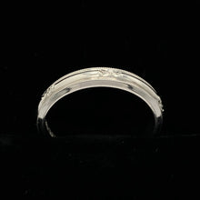 Load image into Gallery viewer, 14K White Gold Orange Blossom Style 4 mm Art Carved Brand
