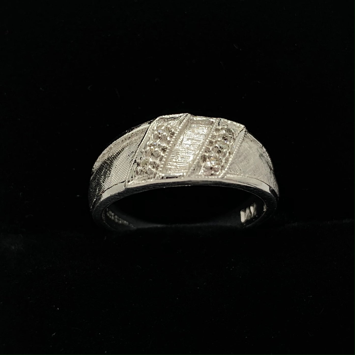Estate 14K White Gold Wedding Band w/ 6 - 1pt Diamonds
