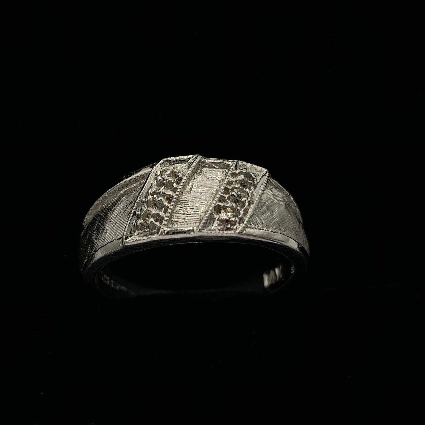 Estate 14K White Gold Wedding Band w/ 6 - 1pt Diamonds