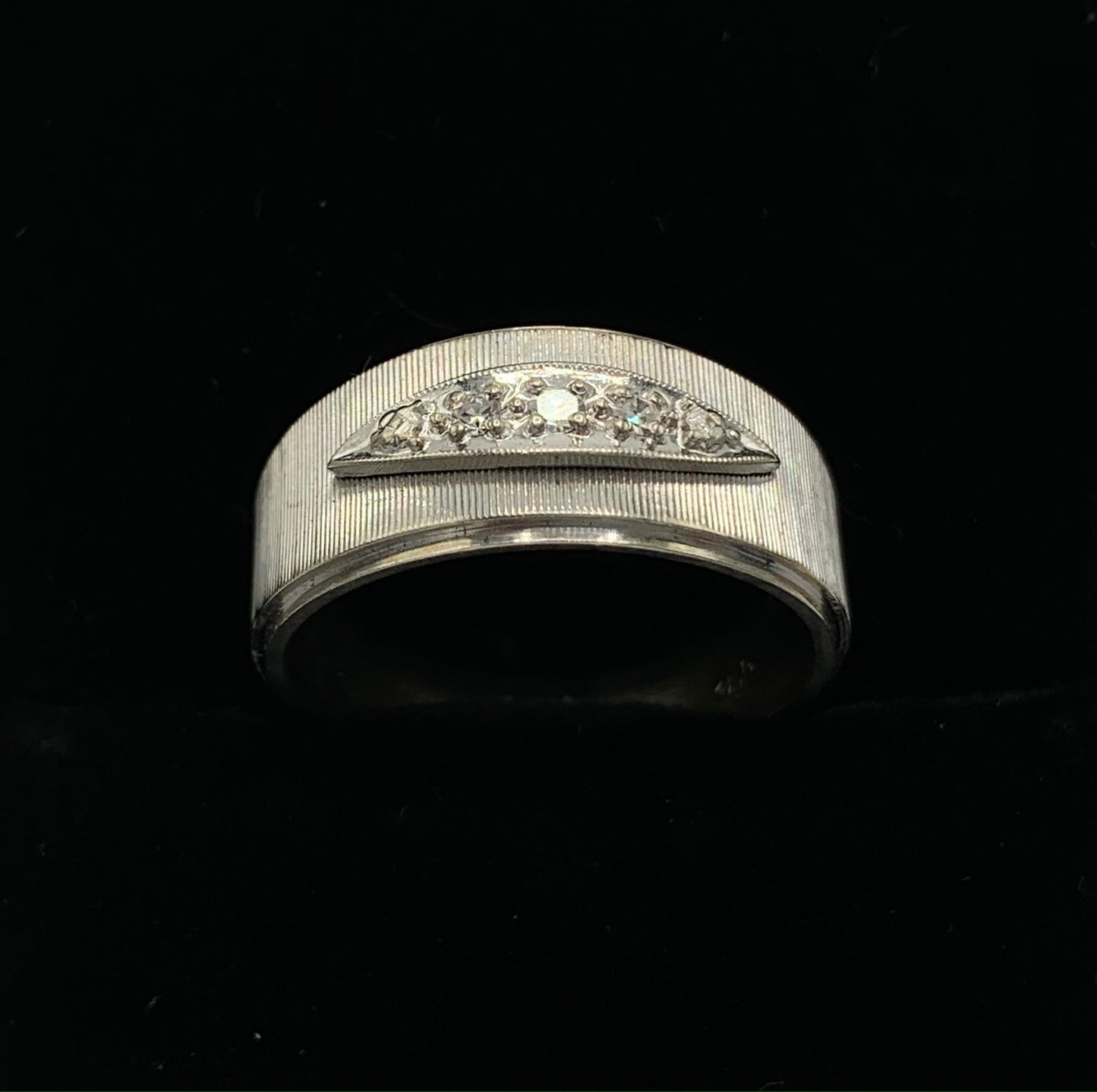 Estate 14K White Gold Diamond Wedding Band 10pts T.W.