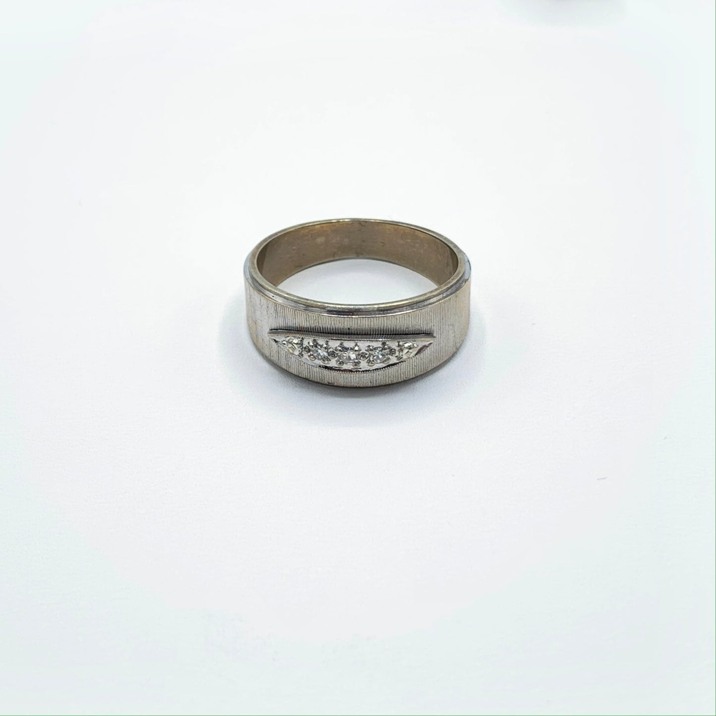 Estate 14K White Gold Diamond Wedding Band 10pts T.W.