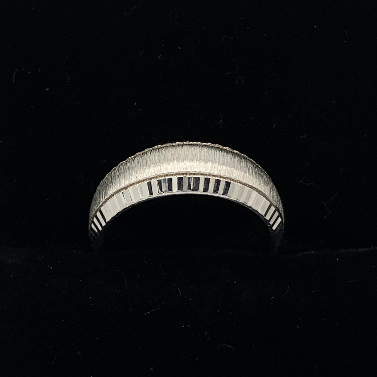 14K White Gold 7mm Wedding Band