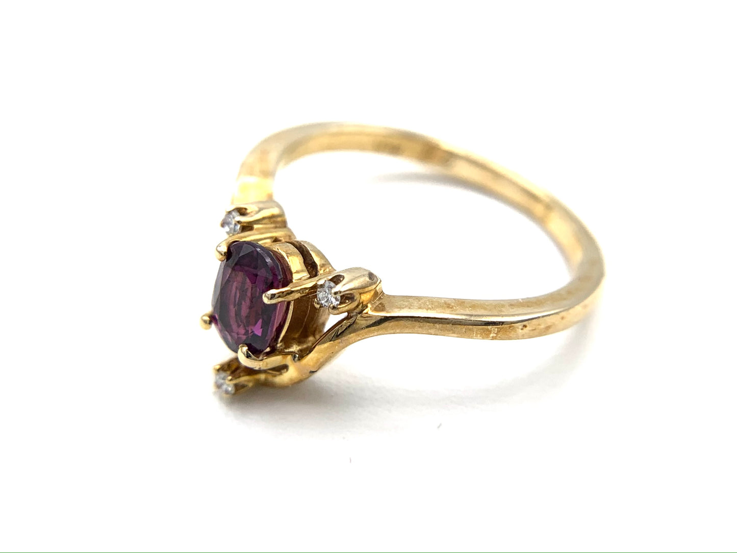 10K Yellow Gold Oval Ruby Ring