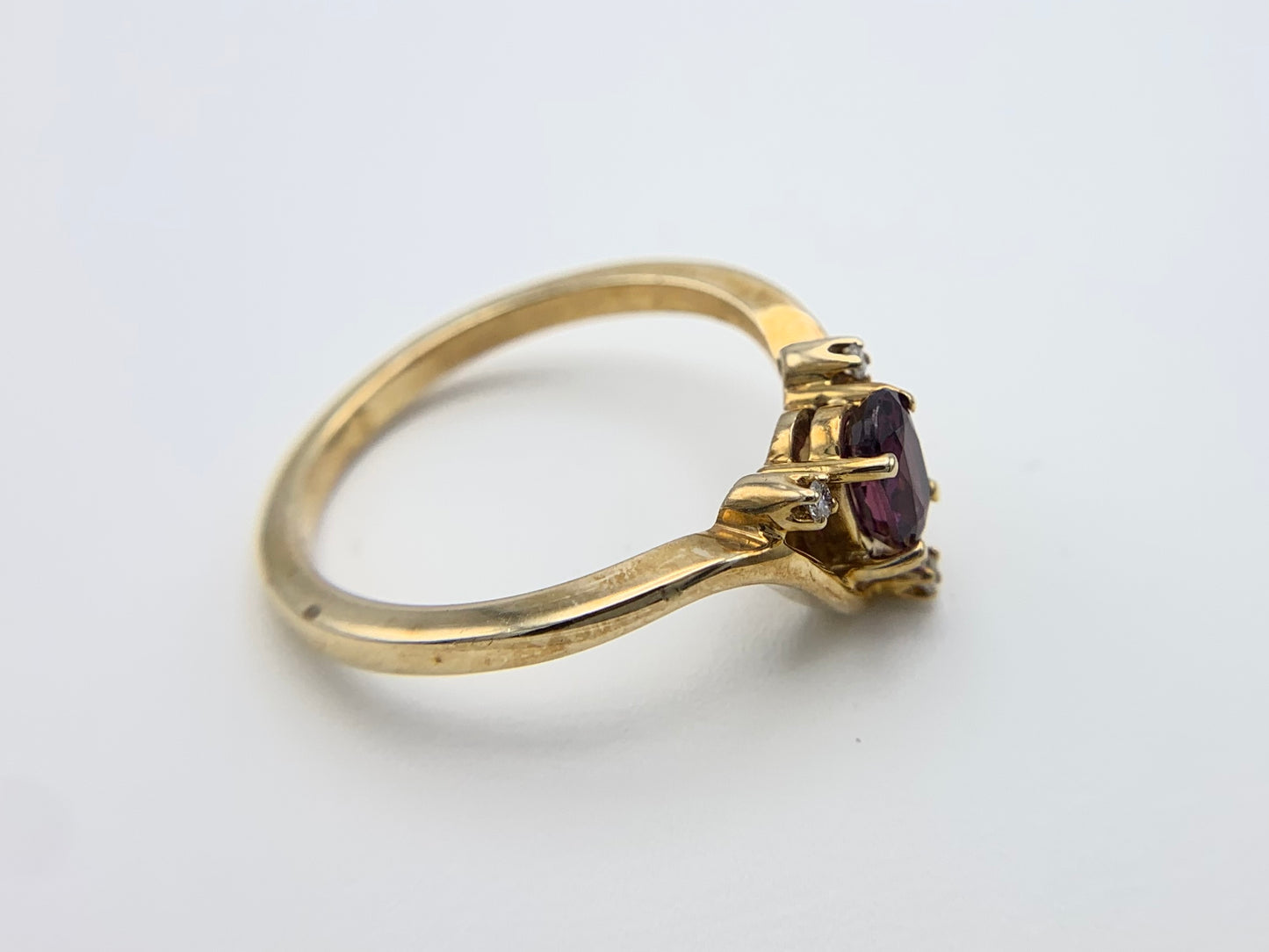 10K Yellow Gold Oval Ruby Ring
