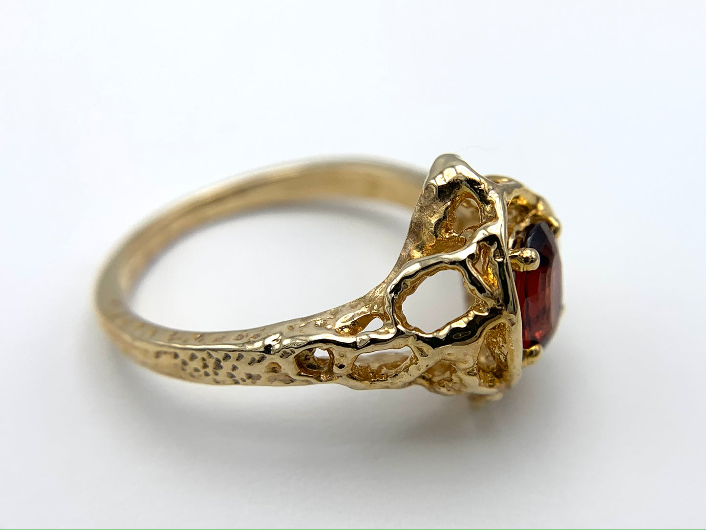 14K Yellow Gold Genuine Oval Garnet Ring