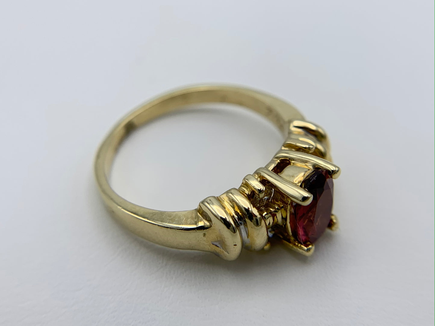 14K Yellow Gold Oval Garnet Ring with Diamonds