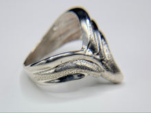 Load image into Gallery viewer, Sterling Silver Layered V Free Form Ring
