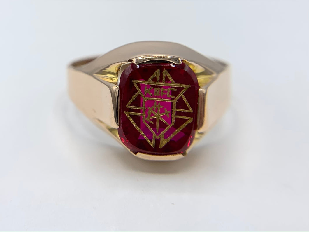 10K Yellow Gold Knights of Columbus Estate Ring Size 10.5