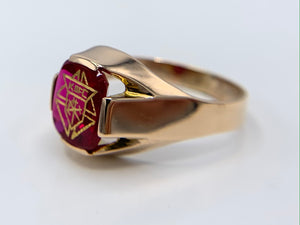 10K Yellow Gold Knights of Columbus Estate Ring Size 10.5