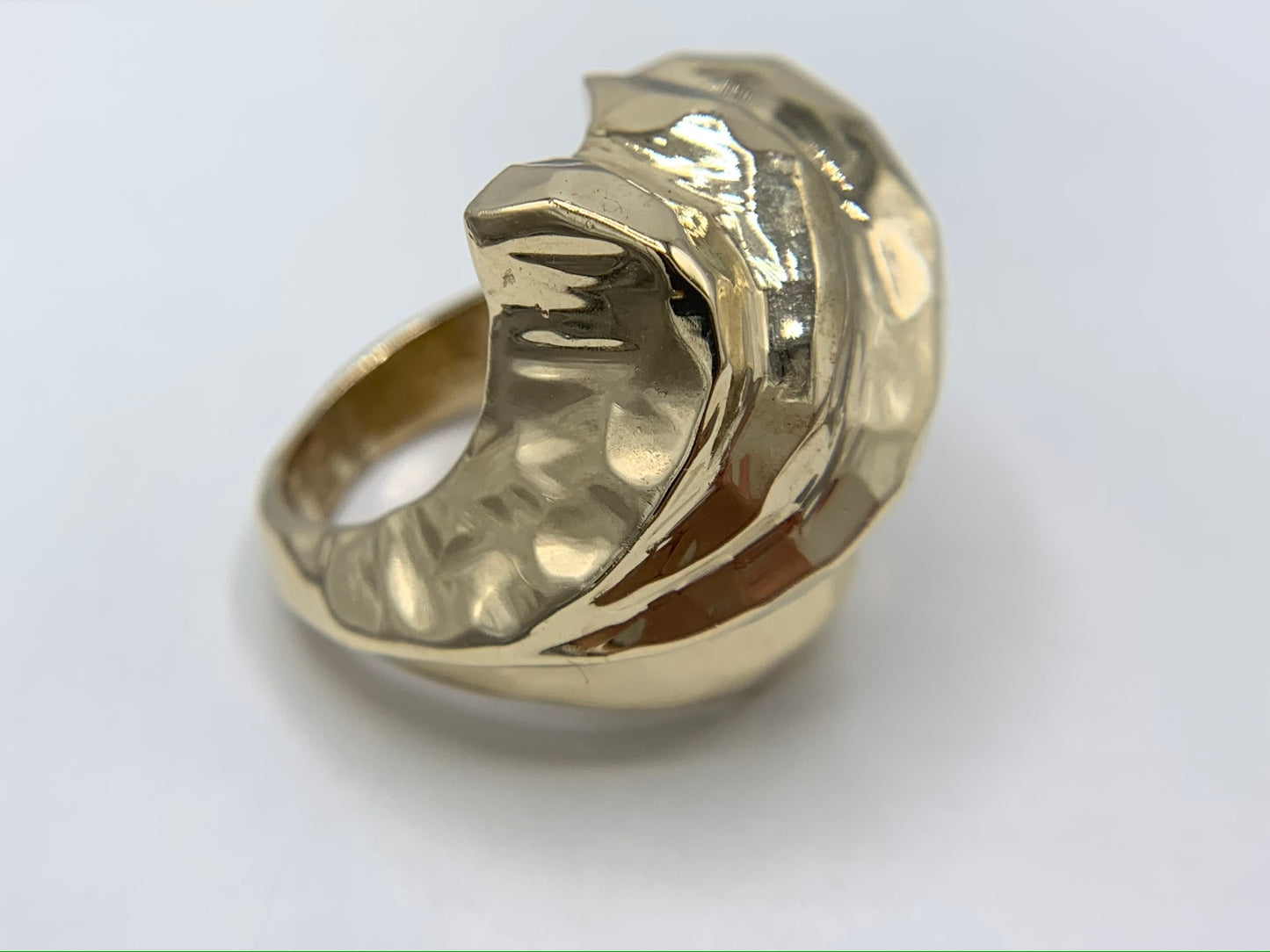 14K Yellow Gold Ribbed Dome Ring with Hammer Finish