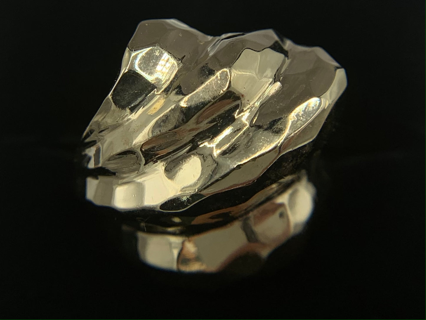 14K Yellow Gold Ribbed Dome Ring with Hammer Finish