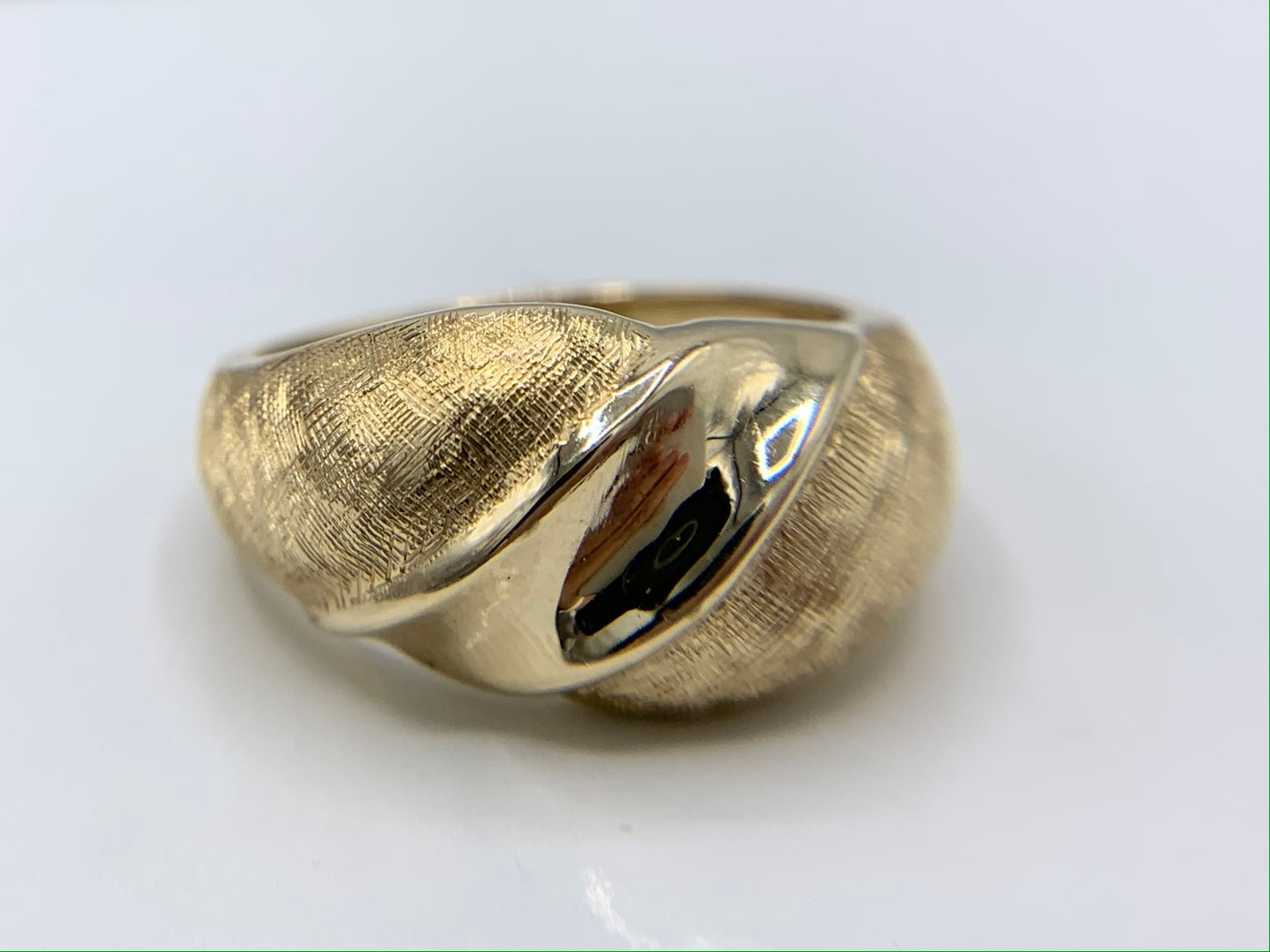 Estate 14K Yellow Gold Dome Ring