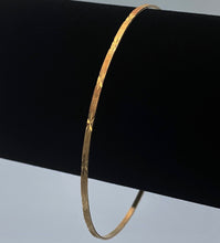 Load image into Gallery viewer, 14K Gold 1.5 mm Bangle Bracelet
