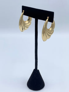 14K Yellow Gold Hoop Earrings with Shrimp Design