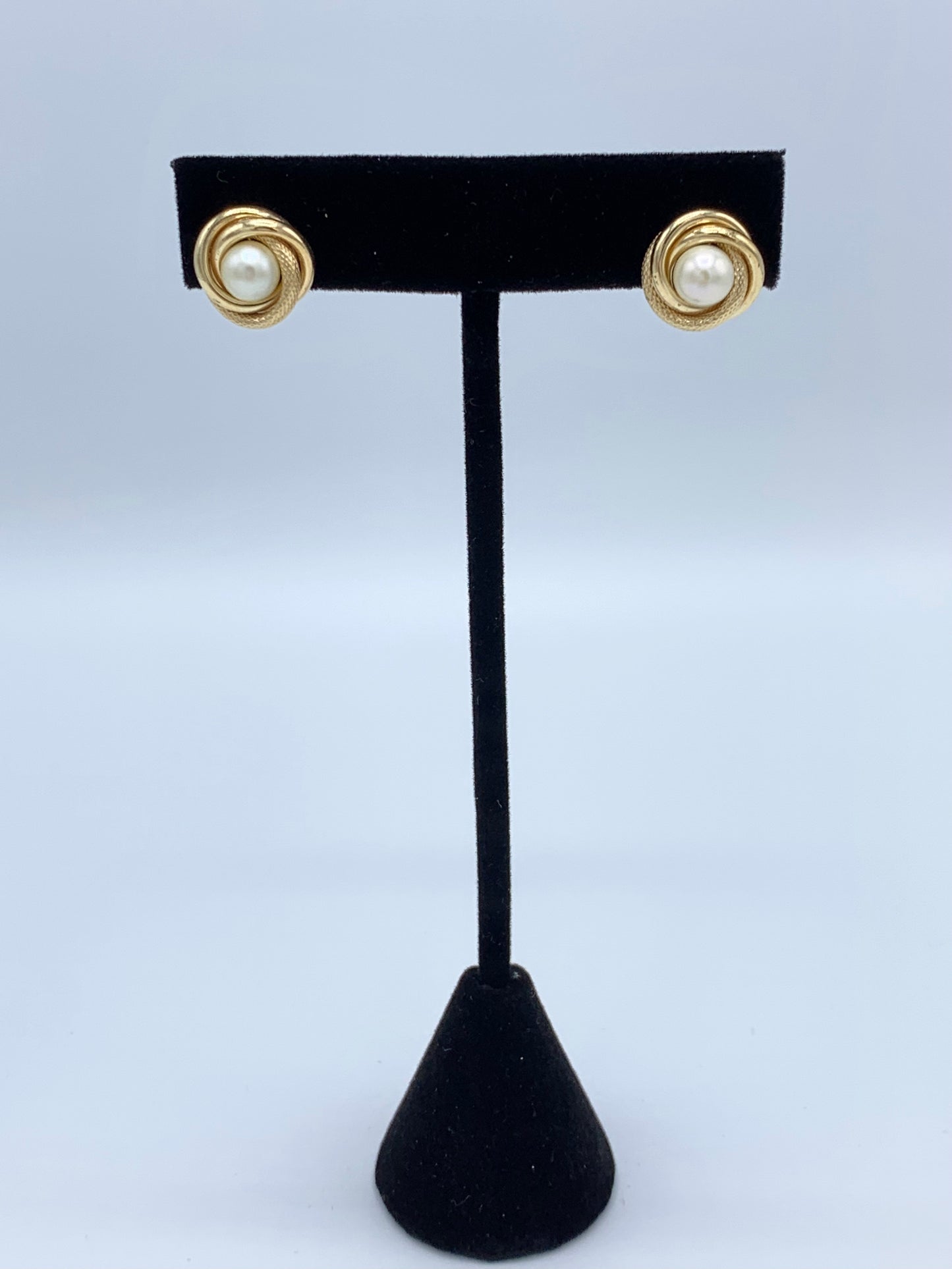 Love Knots 14K Yellow Gold Earrings with Pearls
