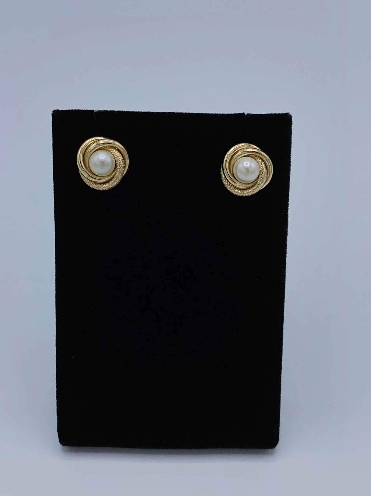 Love Knots 14K Yellow Gold Earrings with Pearls