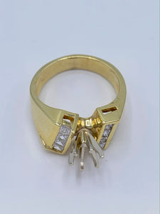 14K Yellow Gold .33TCW Princess Cut Diamond Semi-Mount Engagement Ring