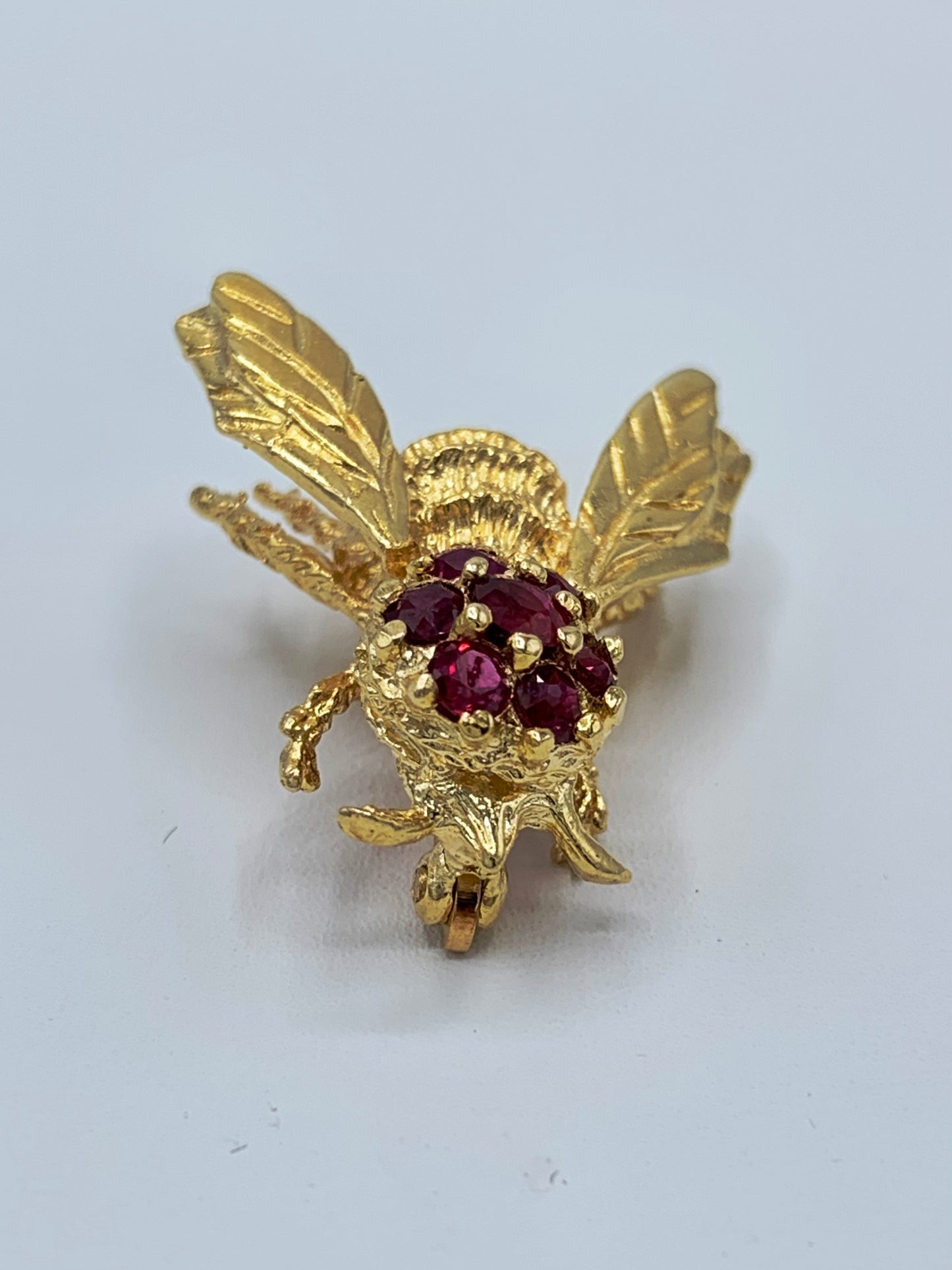 14K Yellow Gold Ruby Bee Pin