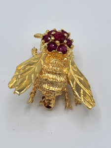 14K Yellow Gold Ruby Bee Pin