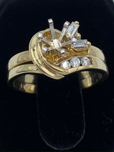 14K Yellow Gold Baguette and Round Diamond Semi-Mount Wedding Set