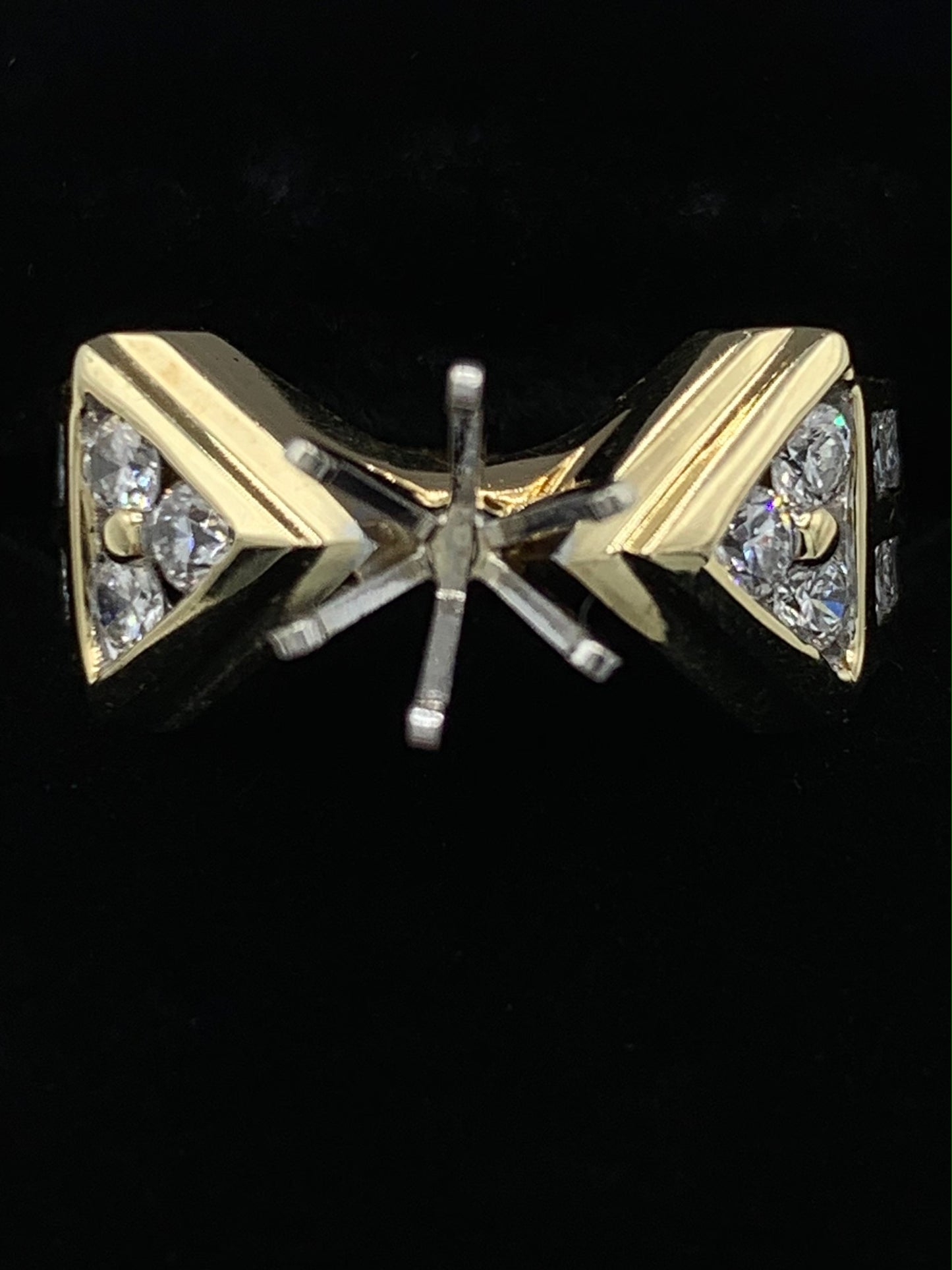 1 TCW Diamond Semi-Mount Engagement Ring in 14K Yellow Gold