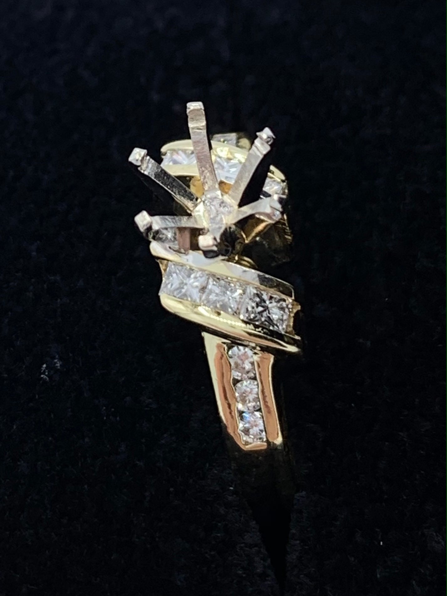 Estate 14K Yellow Gold .50 TCW Diamond Semi-Mount Engagement Ring