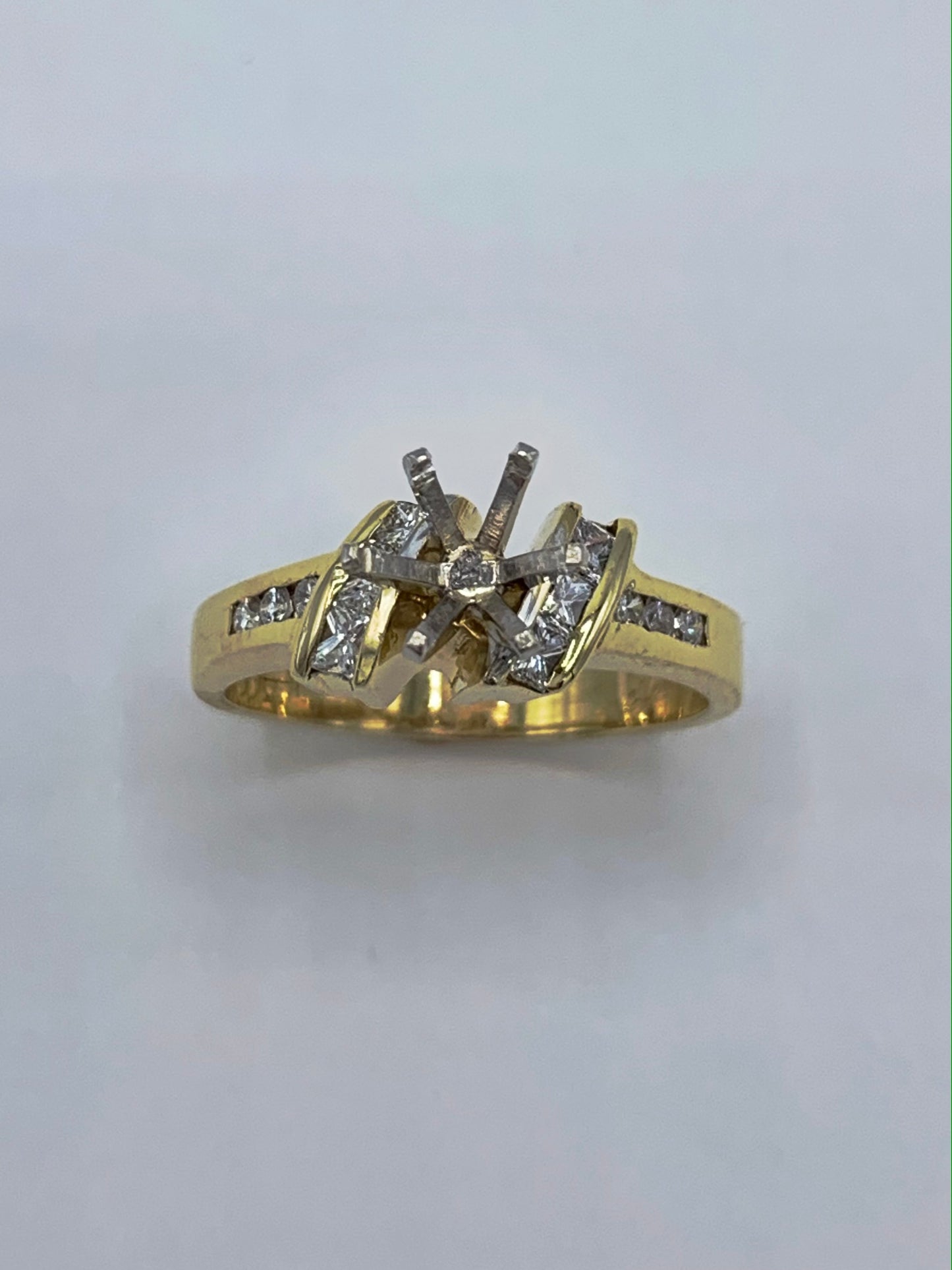 Estate 14K Yellow Gold .50 TCW Diamond Semi-Mount Engagement Ring