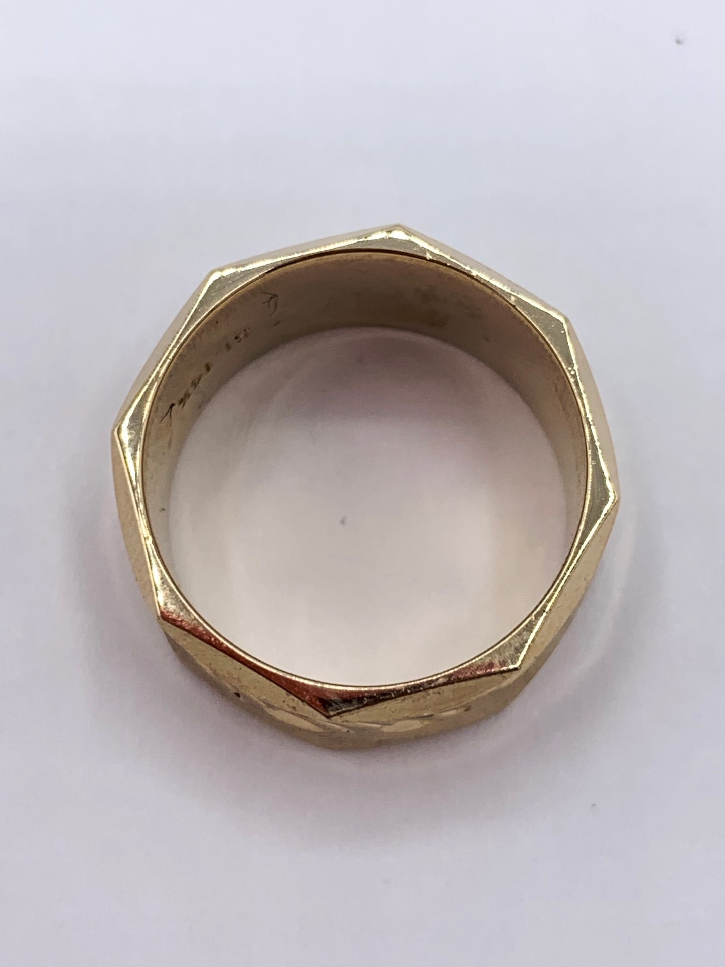 14K Yellow Gold S & L 10mm Concave Wedding Band
