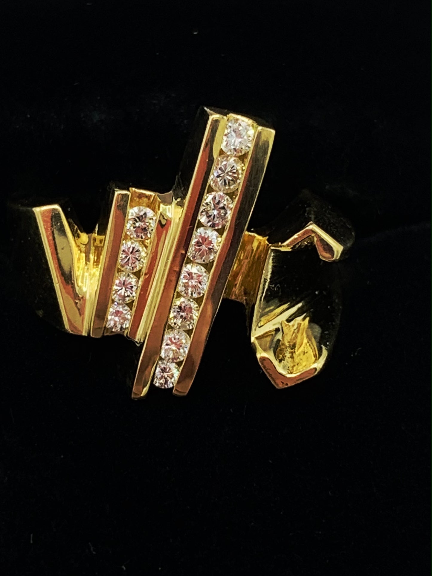 18K Yellow Gold .33 TCW Princess and Round Diamond Semi-Mount Wedding Ring