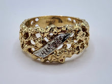 Load image into Gallery viewer, 14K Yellow Gold Men&#39;s 3 Diamond Wedding Band
