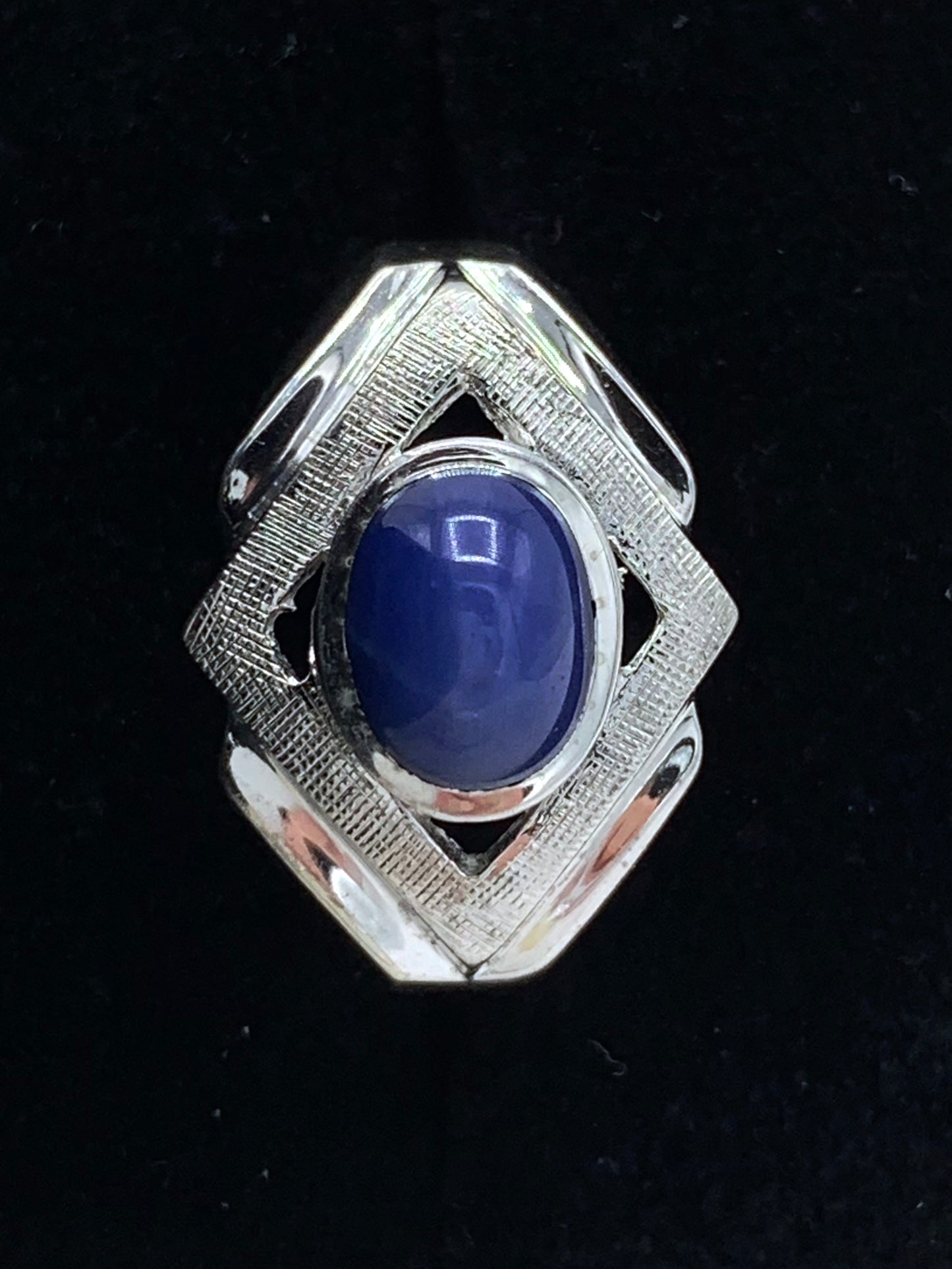 Estate 10K White Gold Linde Star Ring