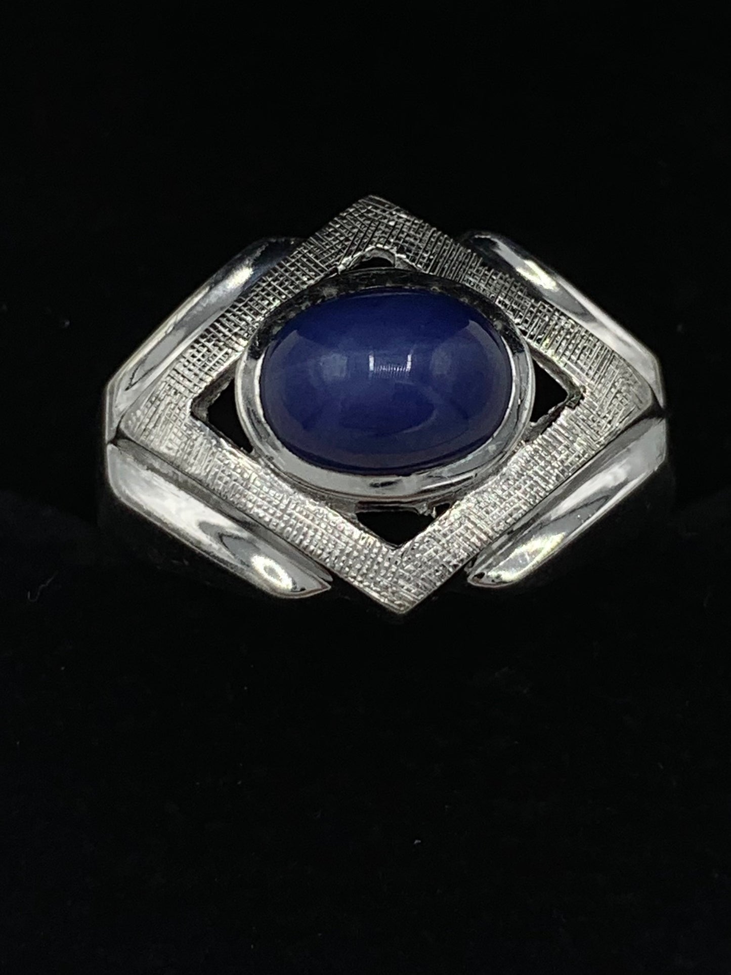 Estate 10K White Gold Linde Star Ring