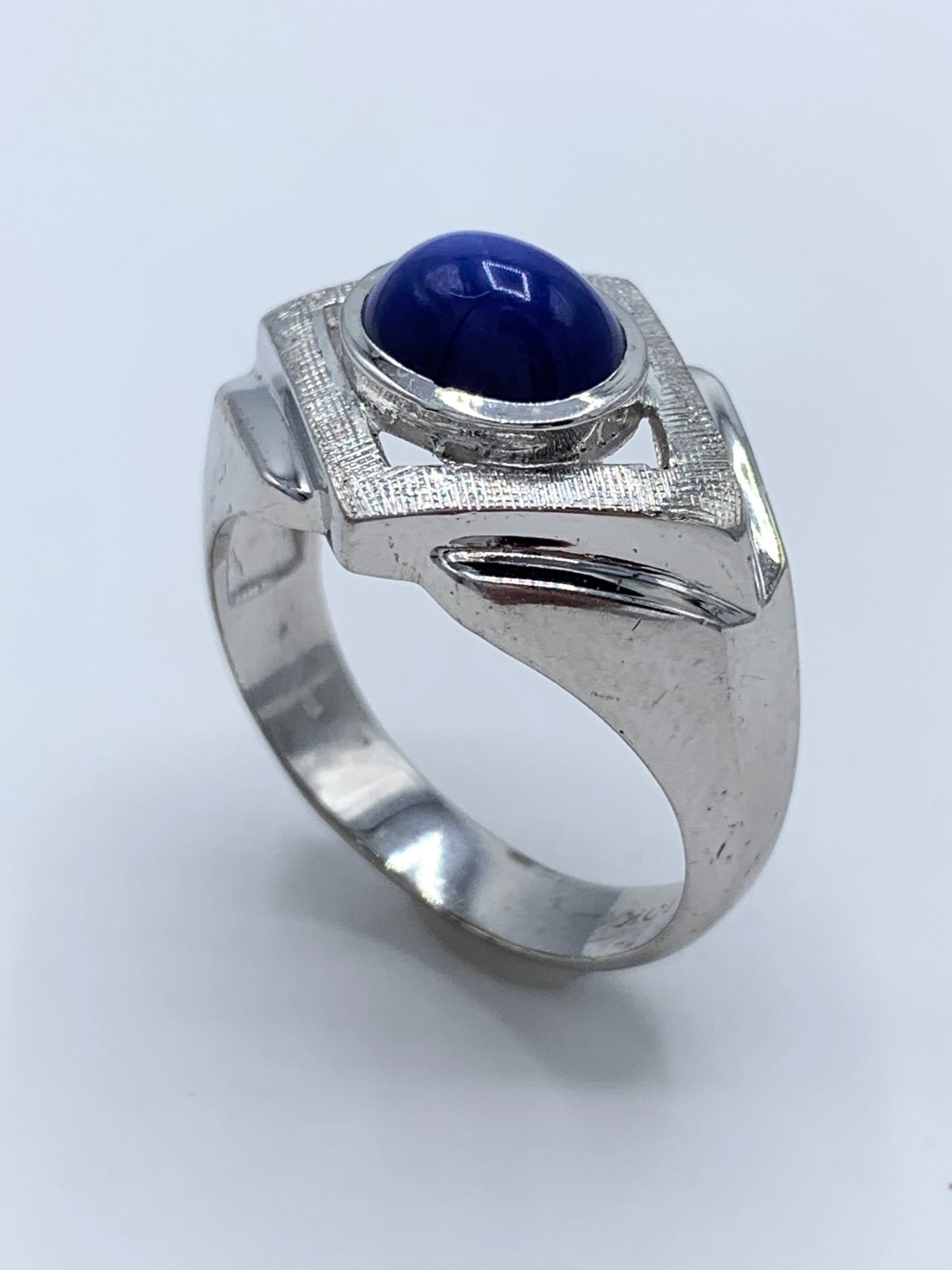 Estate 10K White Gold Linde Star Ring