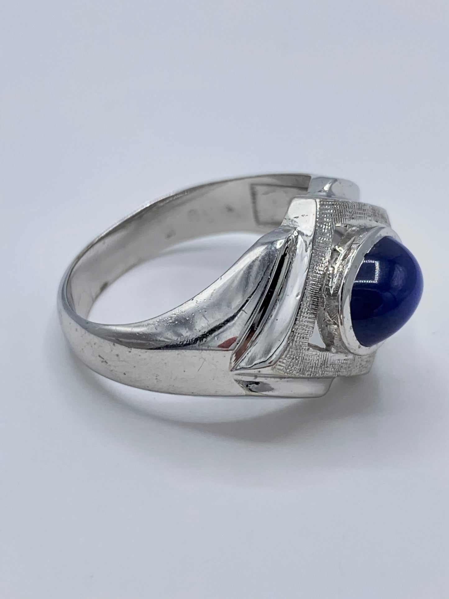 Estate 10K White Gold Linde Star Ring