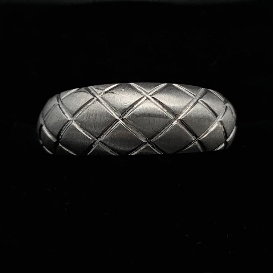 14K White Gold 7mm Tapered Dome Ring with Lattice Cut Design