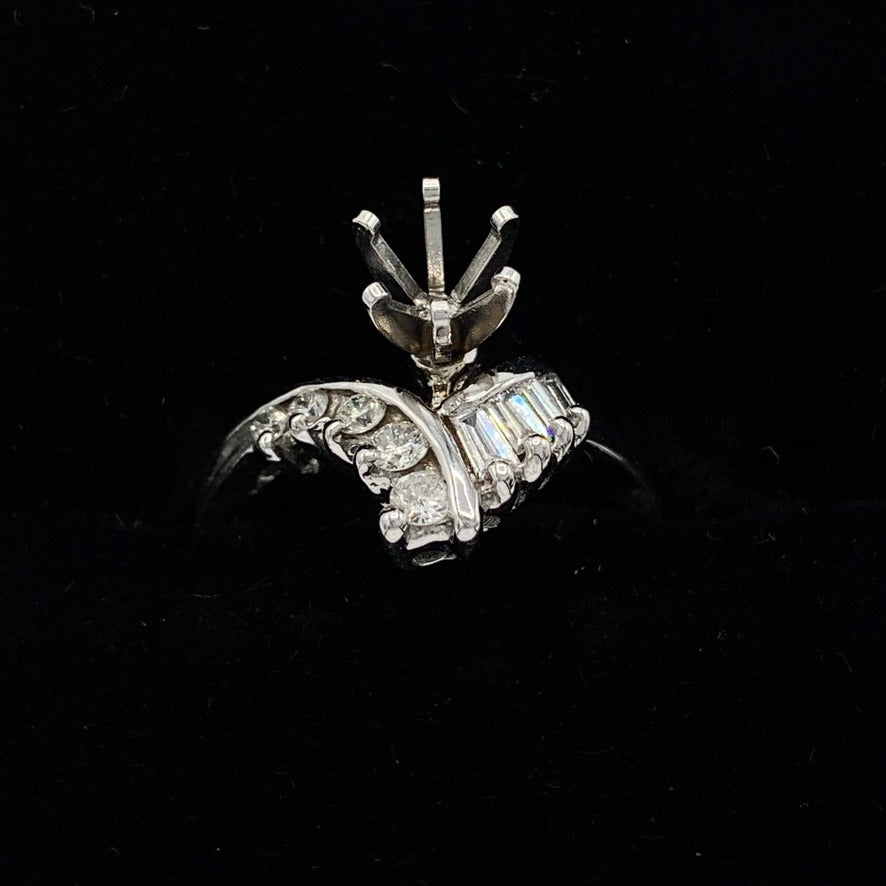 14K White Gold Semi-Mount Round and Baguette Diamond Wedding Set