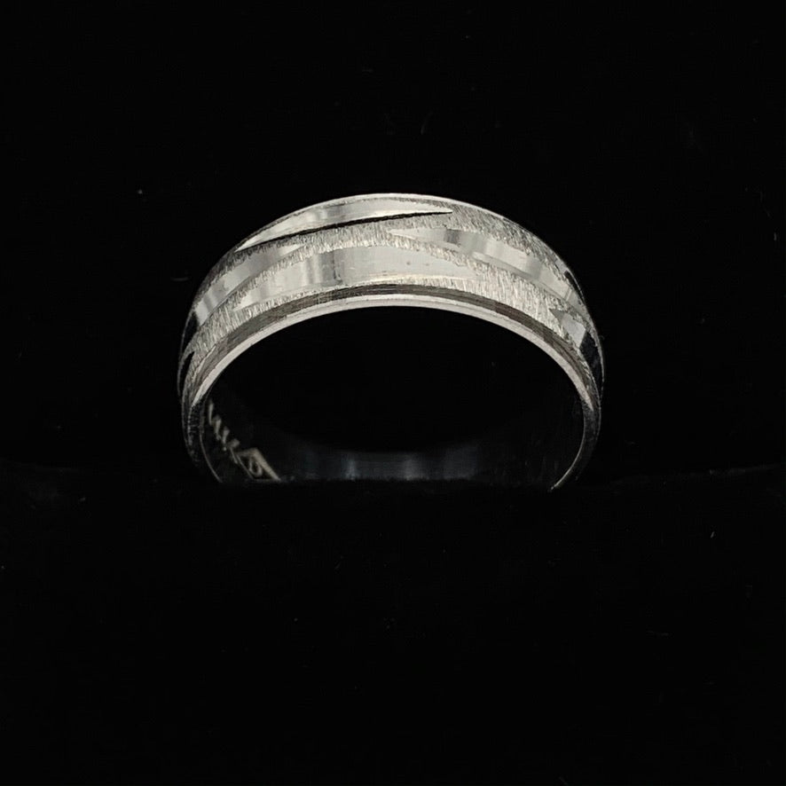 14K White Gold 7mm Wedding Band w/ Chisel Cut Pattern
