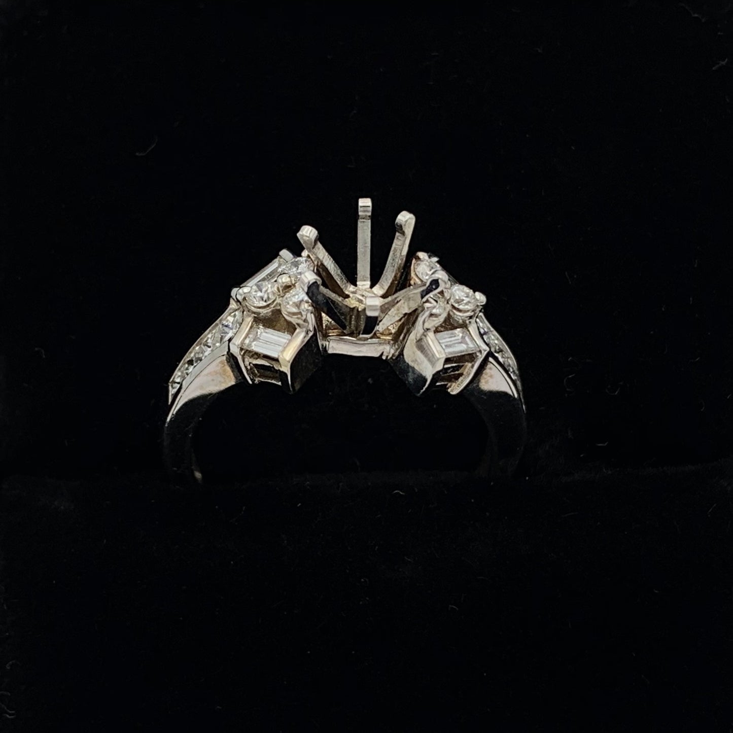 18K White Gold Semi-Mount Engagement Ring