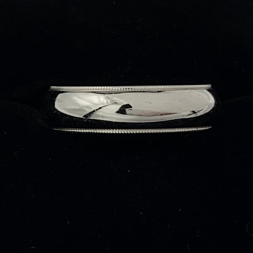 5.5mm Milgrain Edge 1/2 Round Wedding Band 14K White