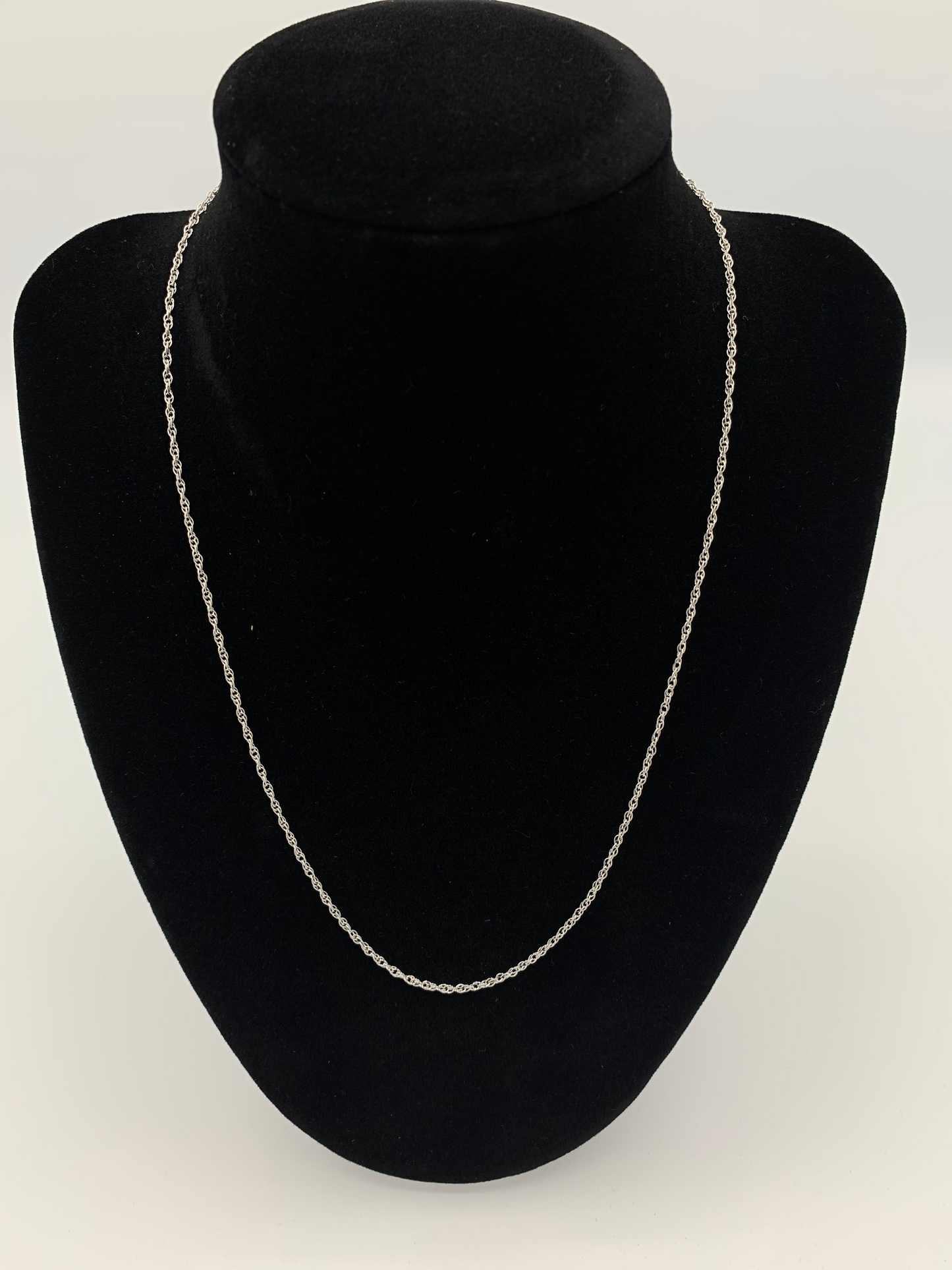 Sterling Silver 18 Inch Rope Style Chain