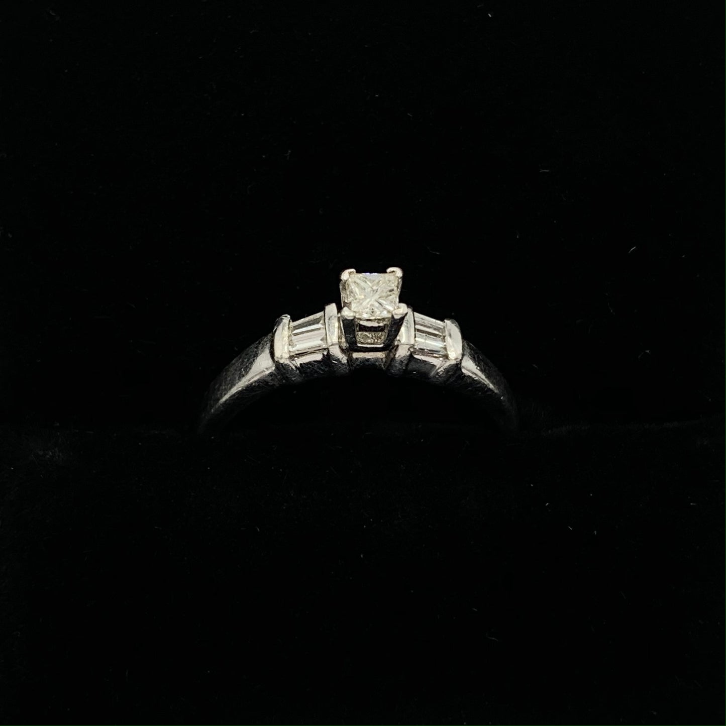 Platinum Princess Cut Diamond with Tapered Baguettes Wedding/ Engagement Ring