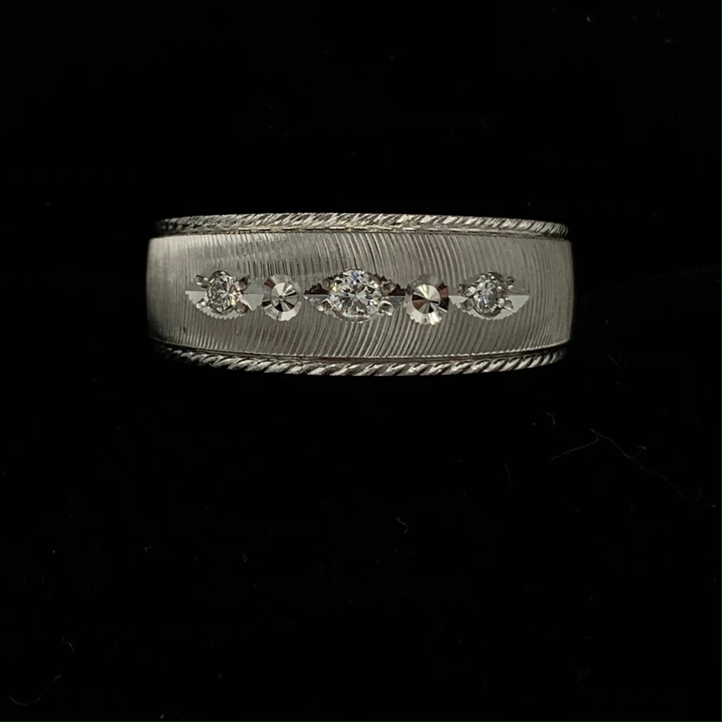 Diamond Wedding Band 10pt T.W. 14K White Gold