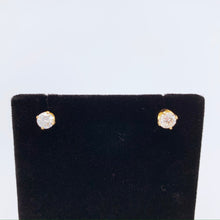 Load image into Gallery viewer, 90 Pt Total Weight Diamond Ear Studs
