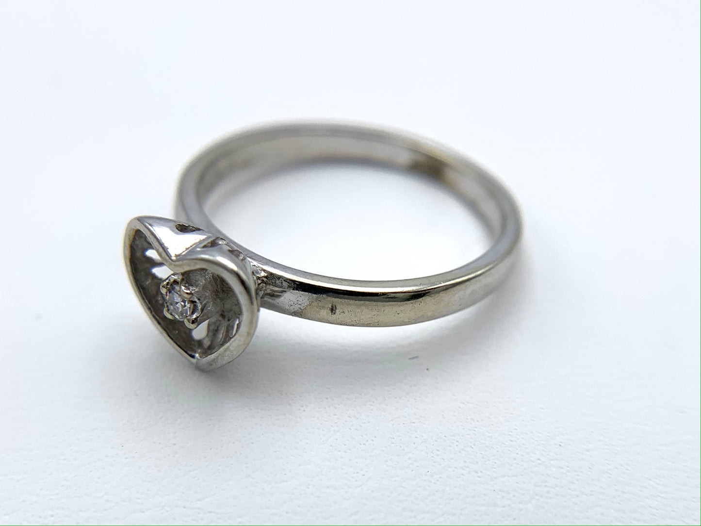 14K White Gold Heart Promise Ring with Diamond