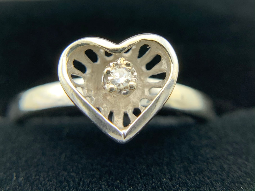 14K White Gold Heart Promise Ring with Diamond